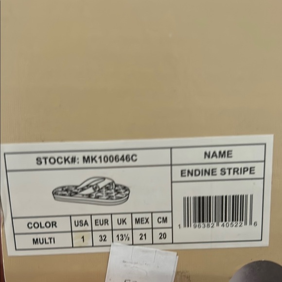 Michael Kors  Size 1 Kids Rainbow Flip Flops - Picture 3 of 4